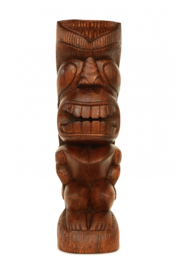 Patung Tiki sebagai Aksen Budaya